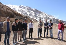 گزارش تصویری بازدید رئیس  و دانشجویان کارشناسی ارشد معدن ، نفت و ژئوفیزیک ازمعدن بوکسیت تاش 